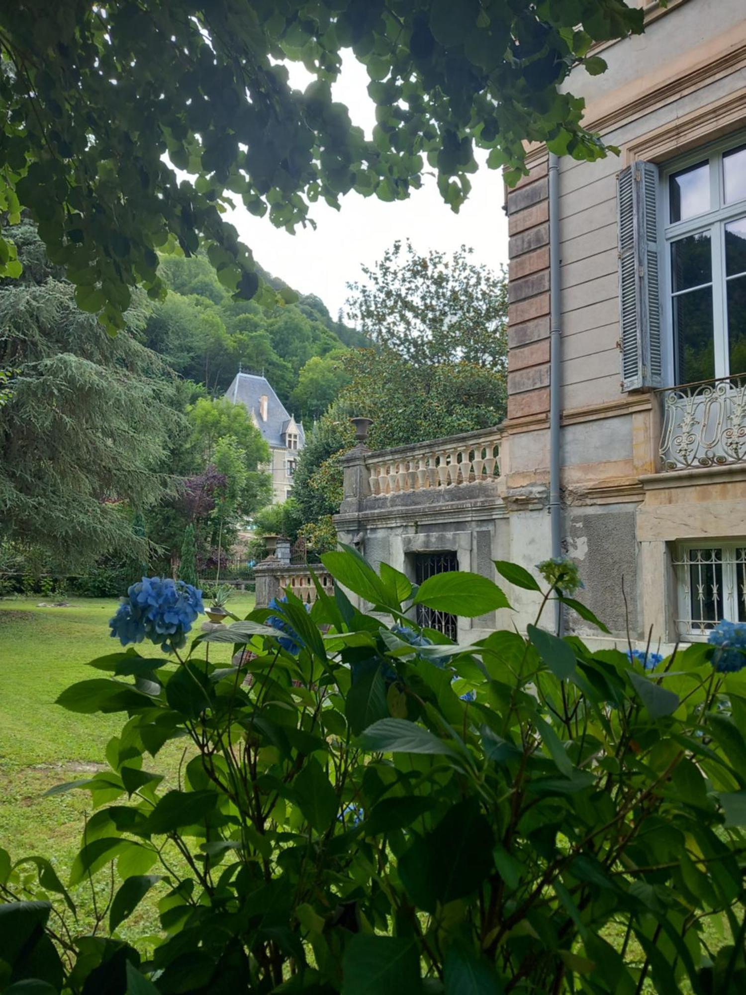 Bagnères-de-Luchon Villa Du Lys מראה חיצוני תמונה